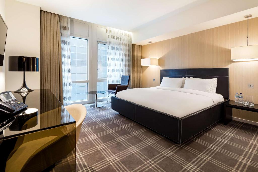 Radisson Blu Edwardian New Providence Wharf Hotel London Photo 40