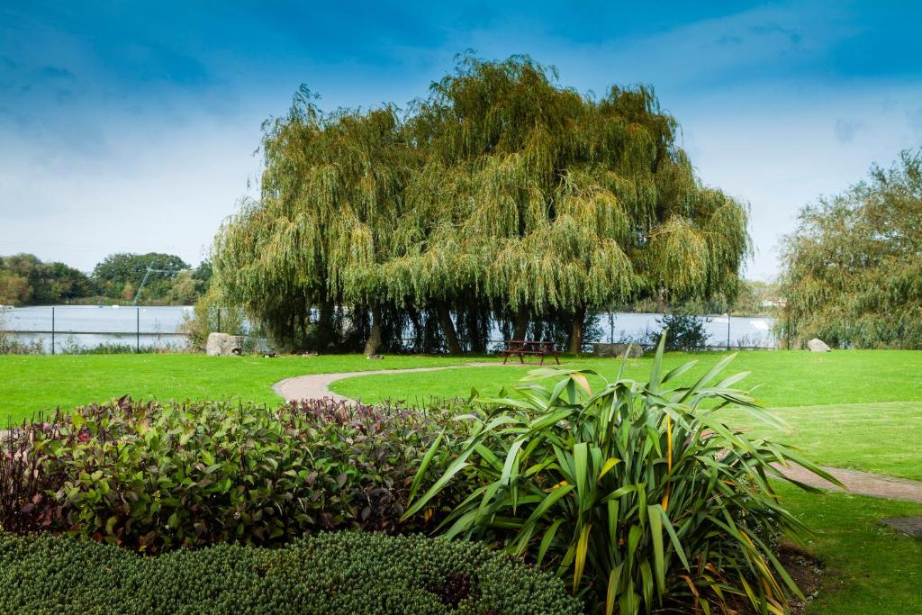 Holiday Inn Basildon photo