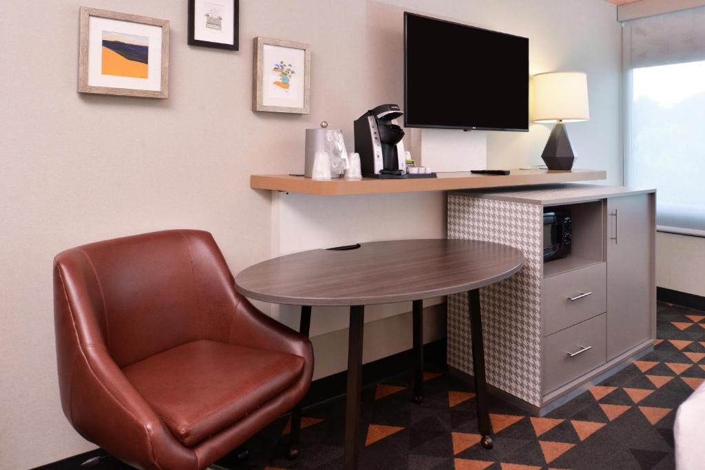 Holiday Inn Auburn-Finger Lakes Region photo