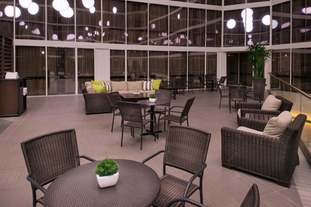 Holiday Inn St. Louis - Downtown Convention Center Photo 43
