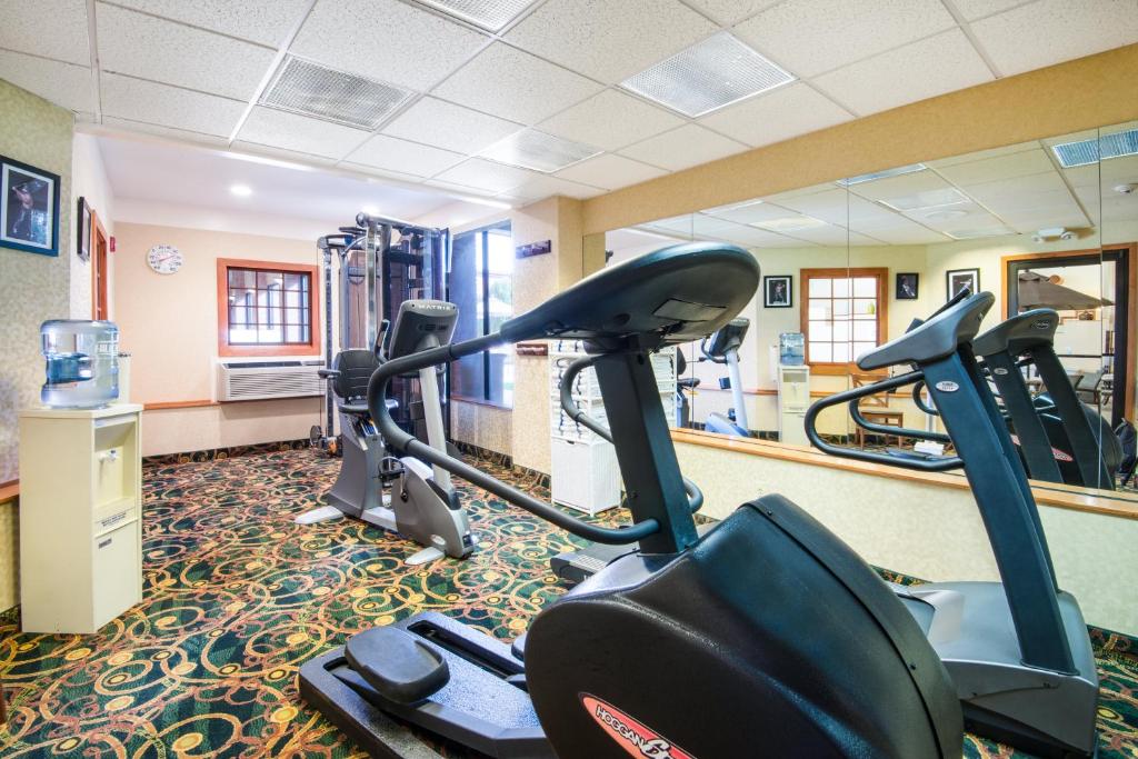 Holiday Inn Riverton-Convention Center photo