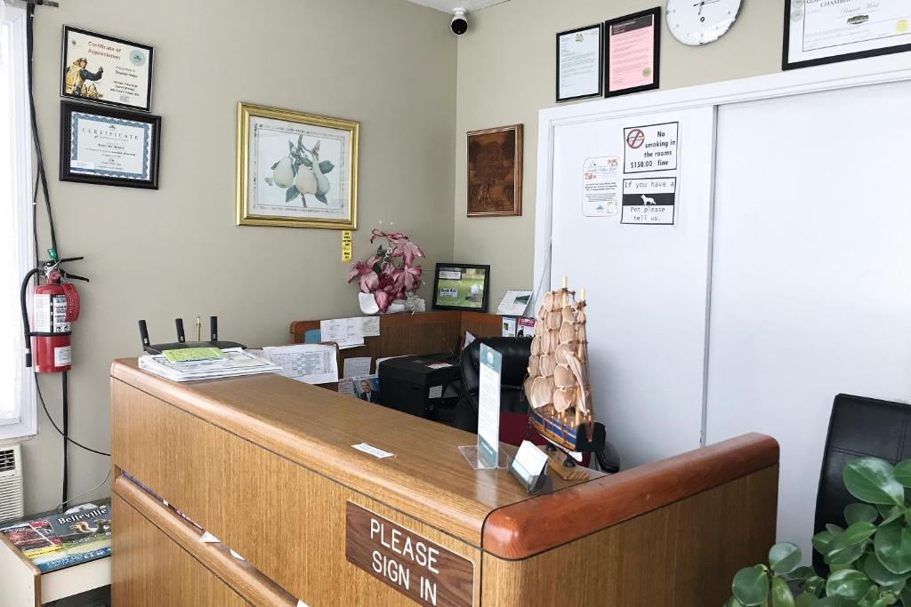 Bayside Motel Trenton photo