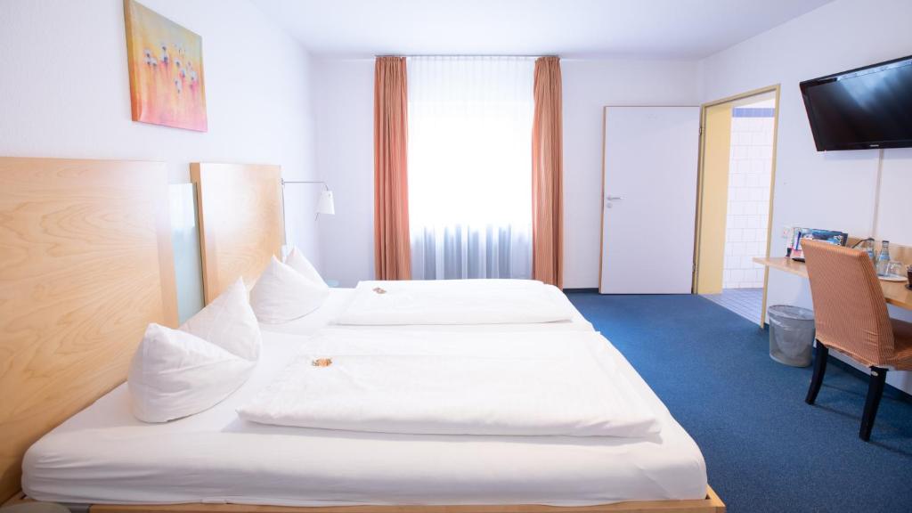Hotel Elite - ViaMichelin HOTEL - Karlsruhe 76137