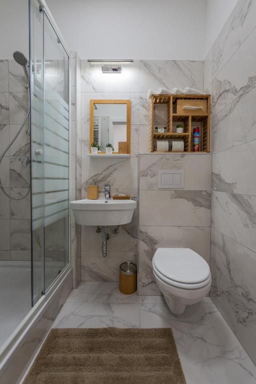Radiant Premium Apartments - Funfhaus photo