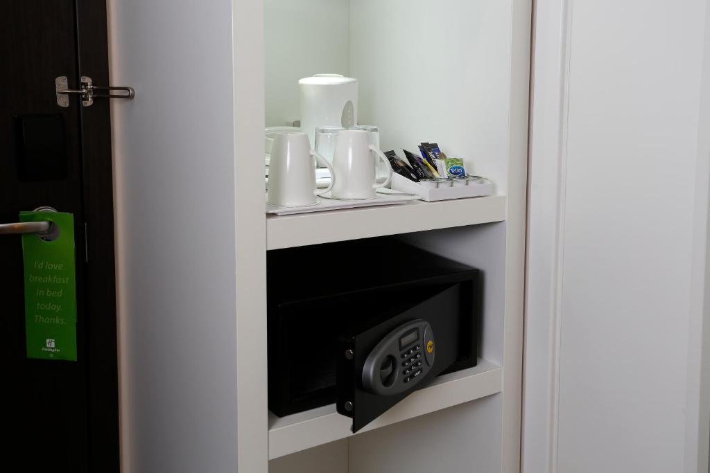 Holiday Inn Southend Photo 39