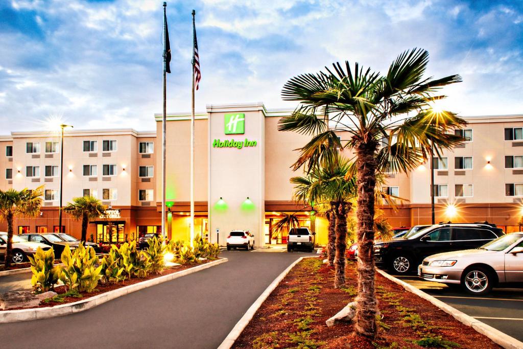 Holiday Inn Salem photo