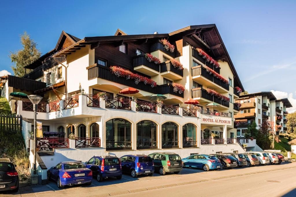 Hotel Garni Alpenruh-Micheluzzi — Hotel in Serfaus