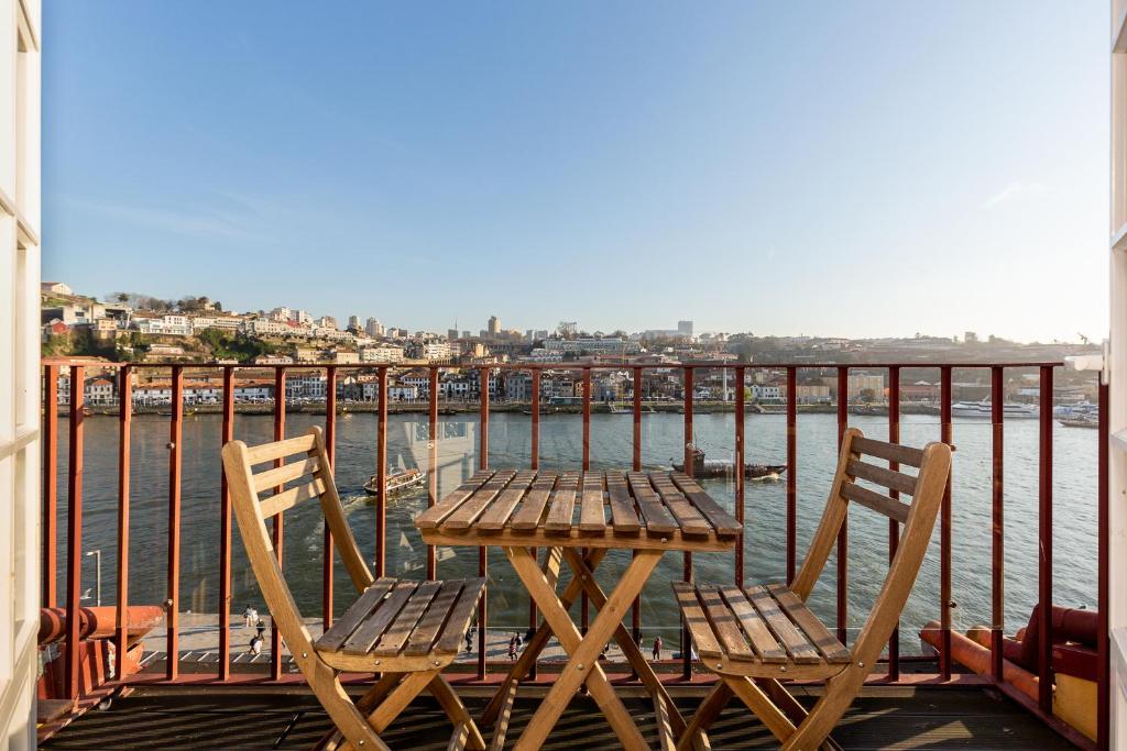 View, YOUROPO - Ribeira Porto in Porto