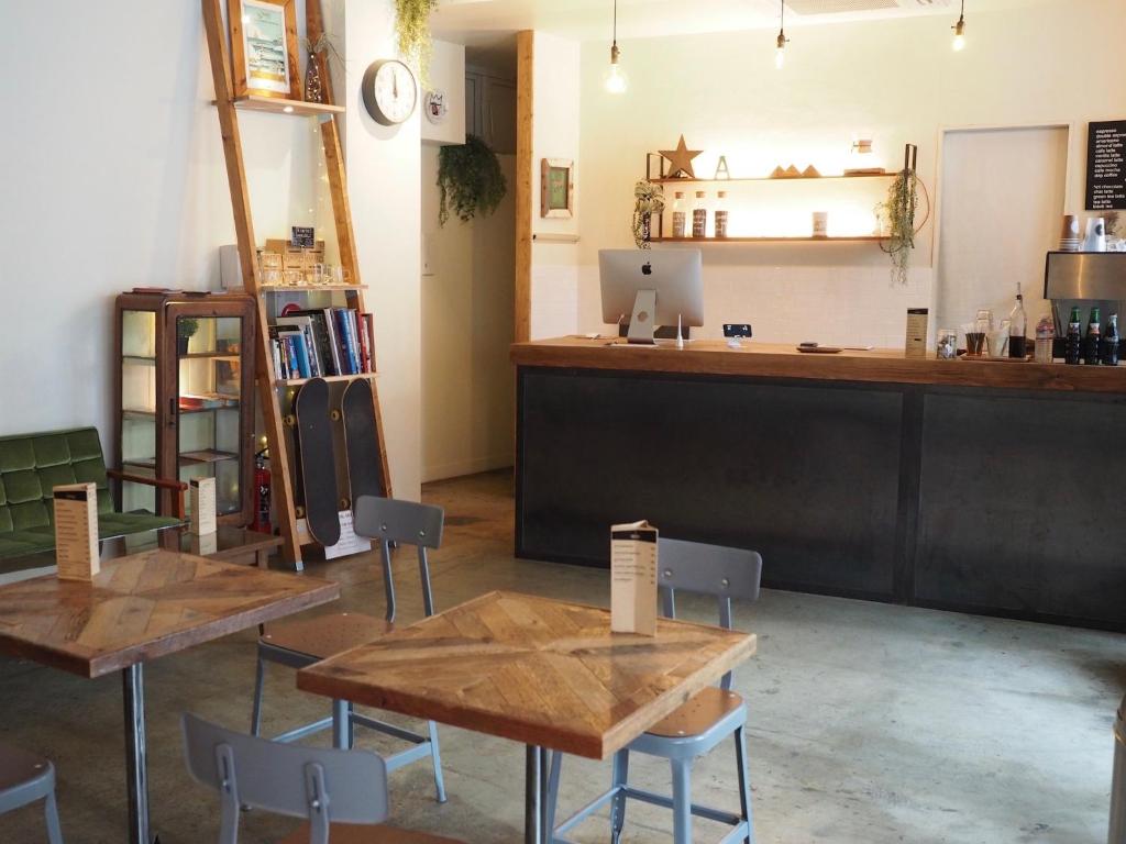 Bar/lounge, almond hostel and cafe in Tokyo