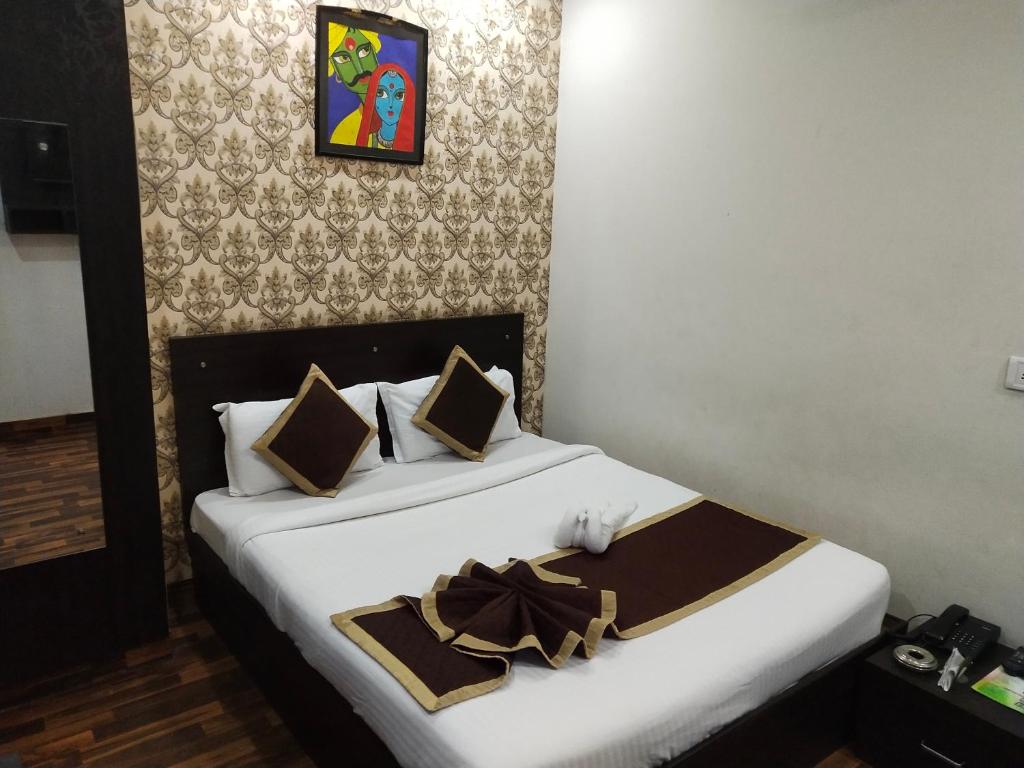 Hotel Mohit Palace photo