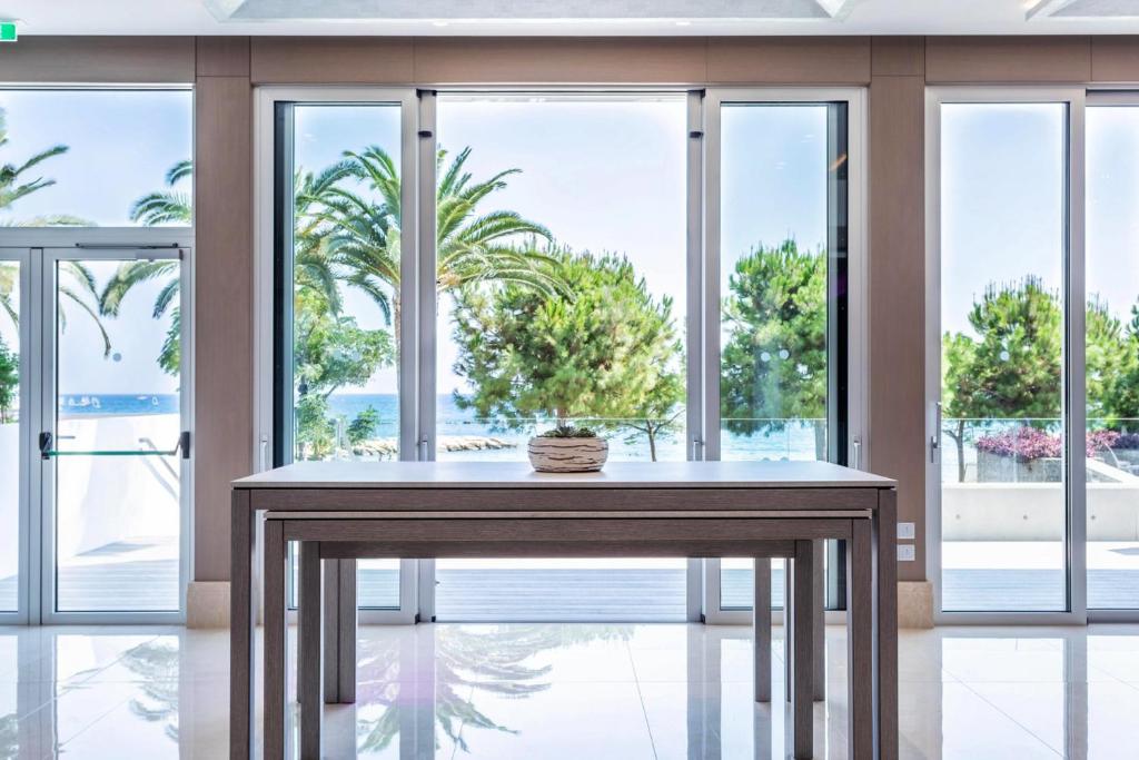 Crowne Plaza Limassol Photo 35