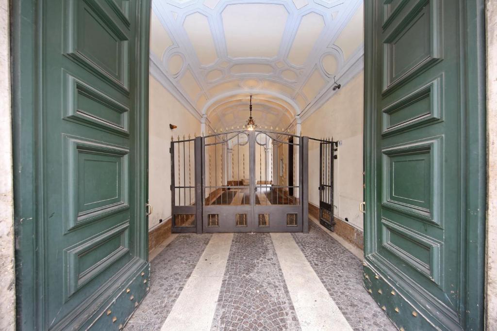 La Maisonnette Tritone Trevi Apartment Rome - 5