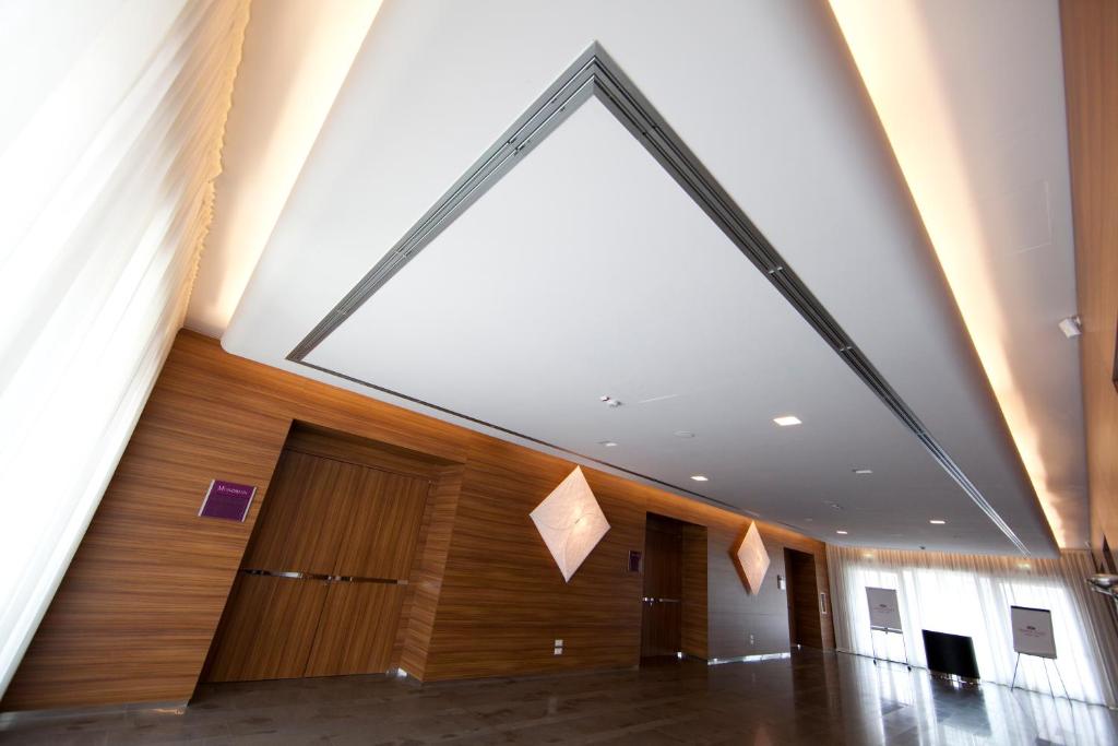 Tárgyalóterem/bálterem