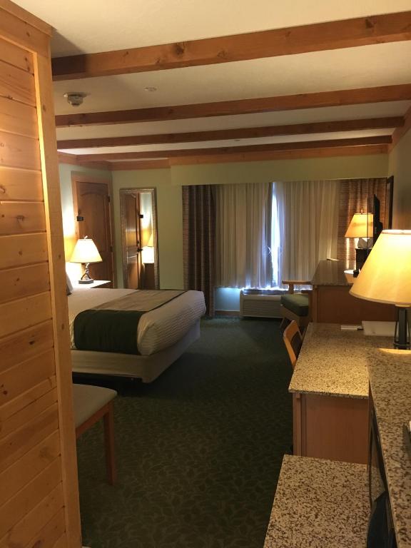 Best Western Premier Brian Head Hotel & Spa Photo 16