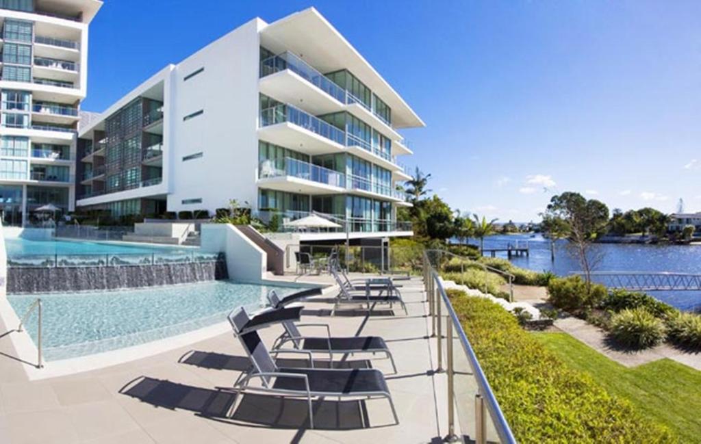 ULTIQA Freshwater Point Resort photo