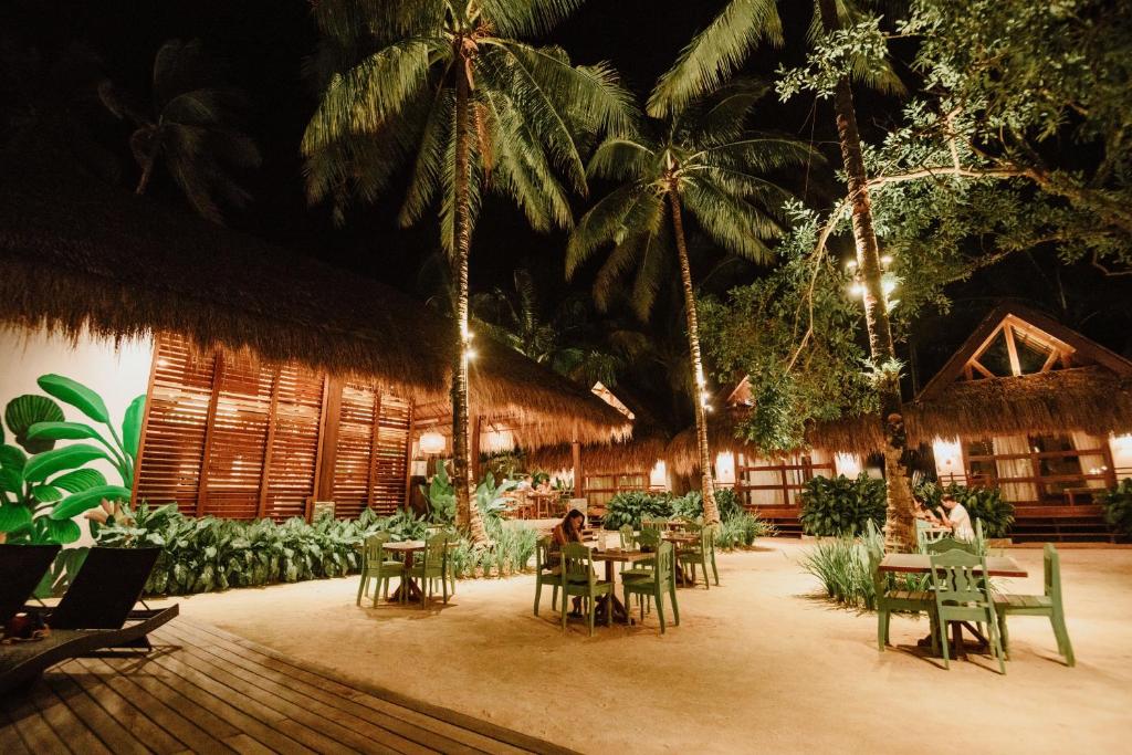 Las Palmas Villas and Casitas Siargao