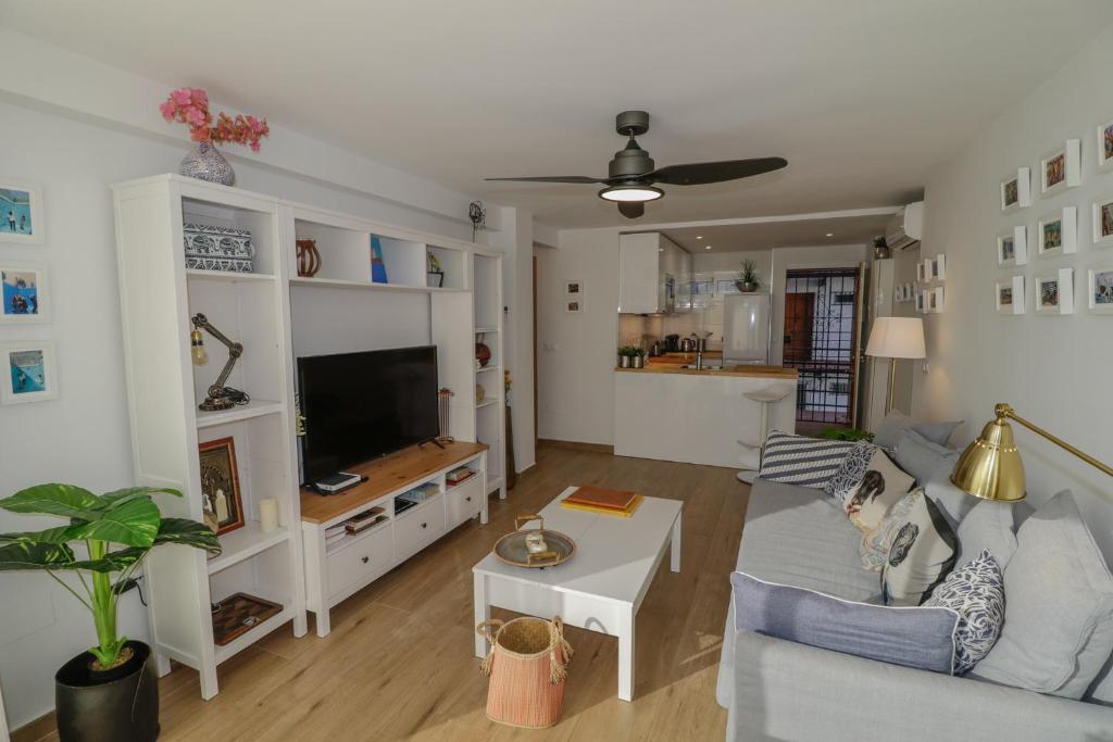 New sunny close to the beach sea views - 3