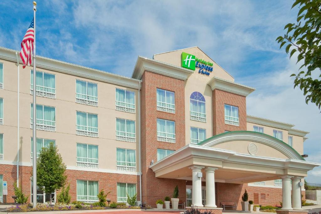 Holiday Inn Express Hotel & Suites Bethlehem photo