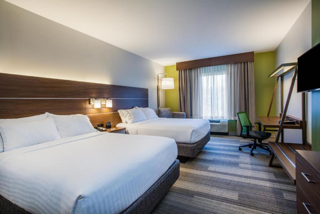 Holiday Inn Express & Suites Lexington Park California photo
