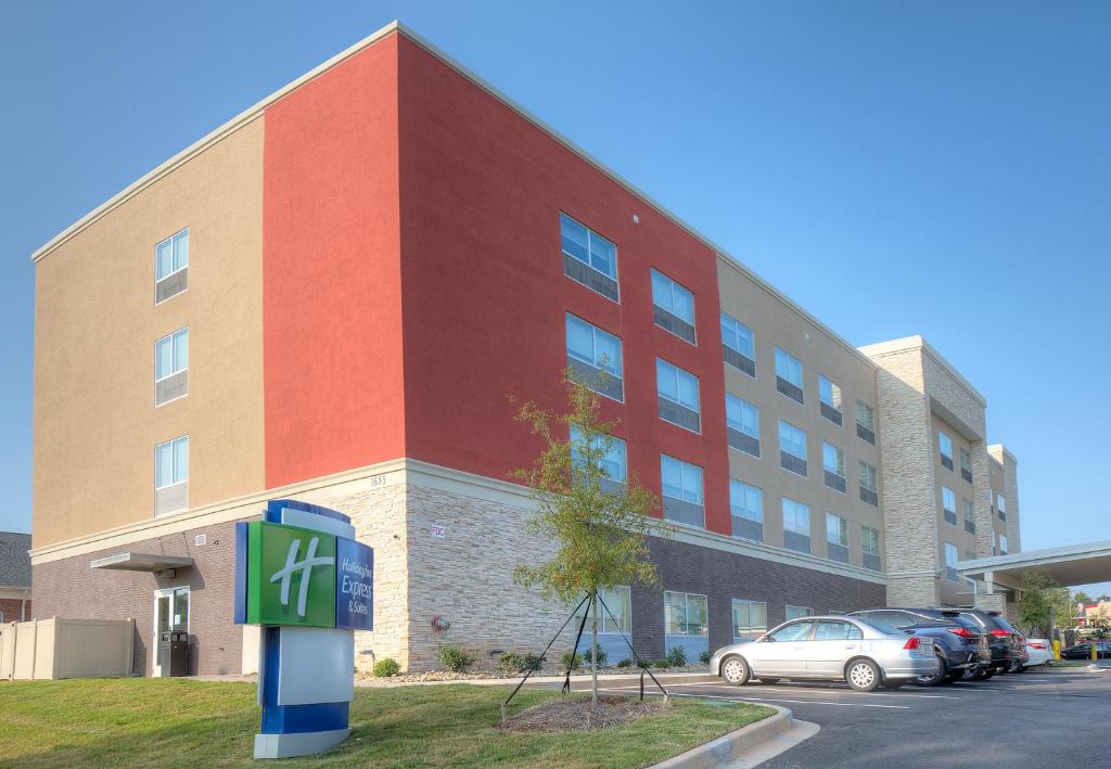Holiday Inn Express & Suites - Fort Mill photo