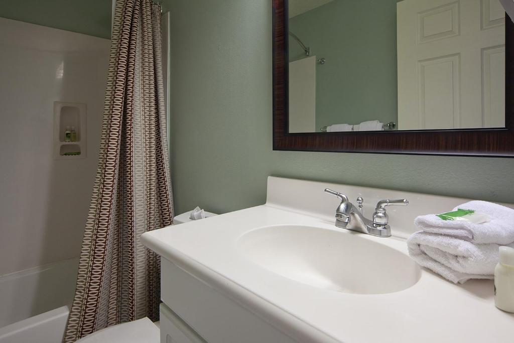 Holiday Inn Club Vacations Galveston Beach Resort Photo 12