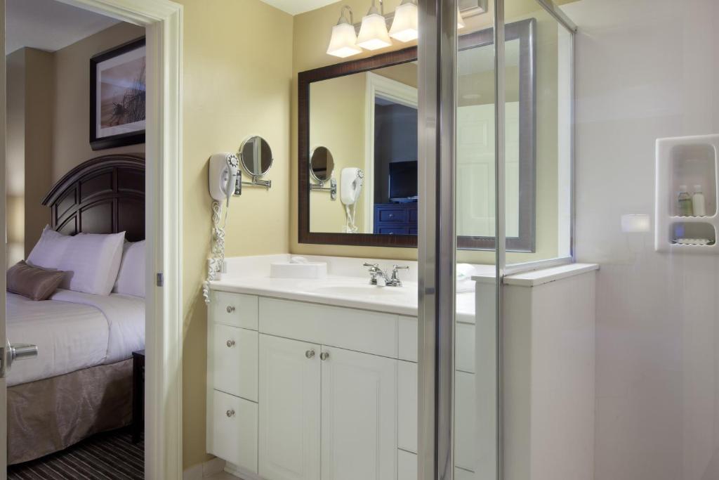 Holiday Inn Club Vacations Galveston Beach Resort Photo 13