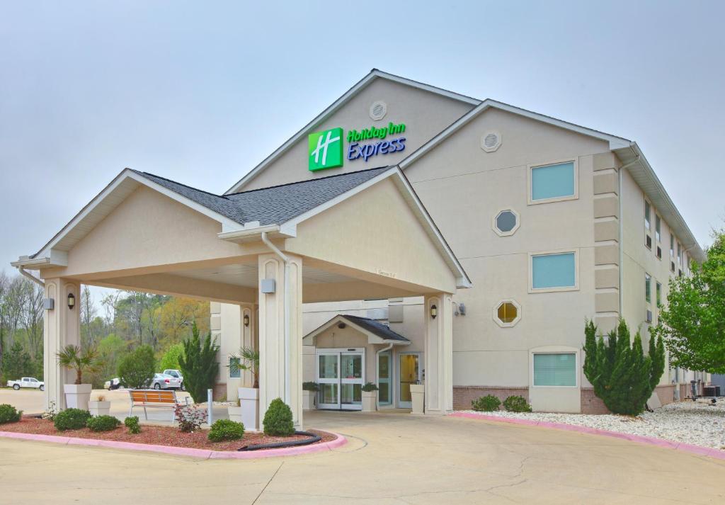 Holiday Inn Express Hotel & Suites El Dorado photo