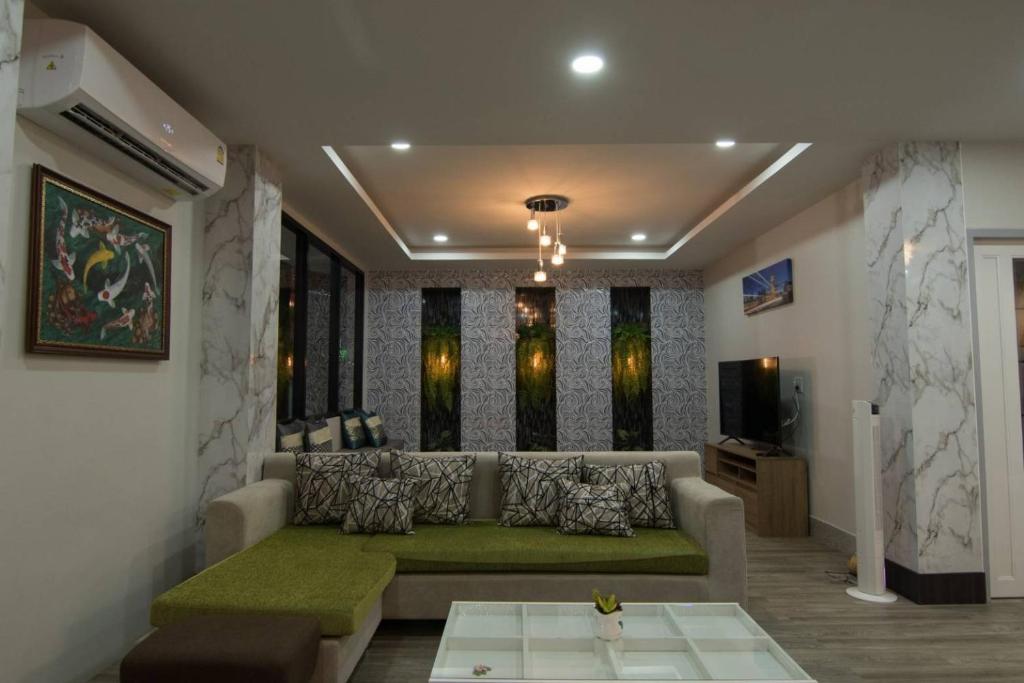 タップ サカエ ホテル (Thap Sakae Hotel)