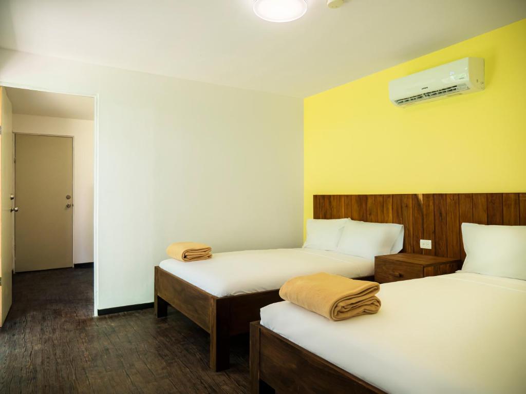 Colorbox beds and rooms by Milenium photo