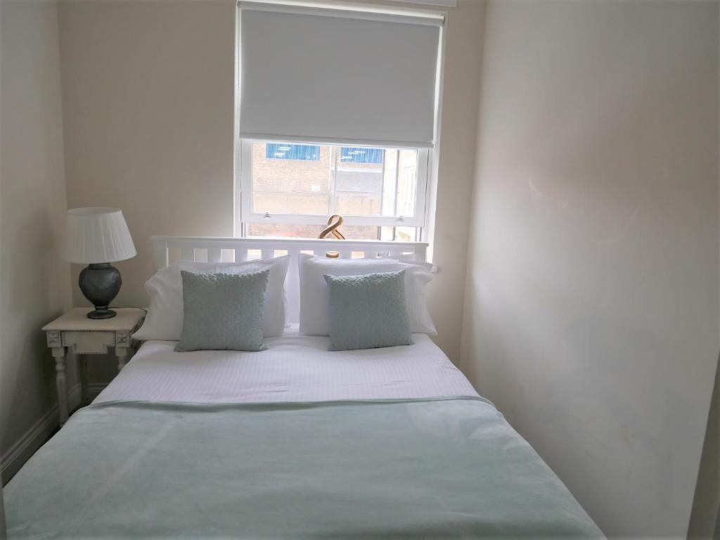 Cosy two bedroom apartment photo
