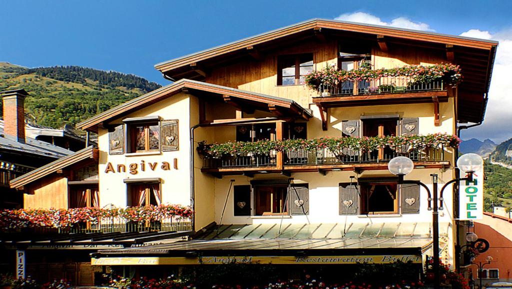 Hotel Restaurant Angival - Chambres et Appartement