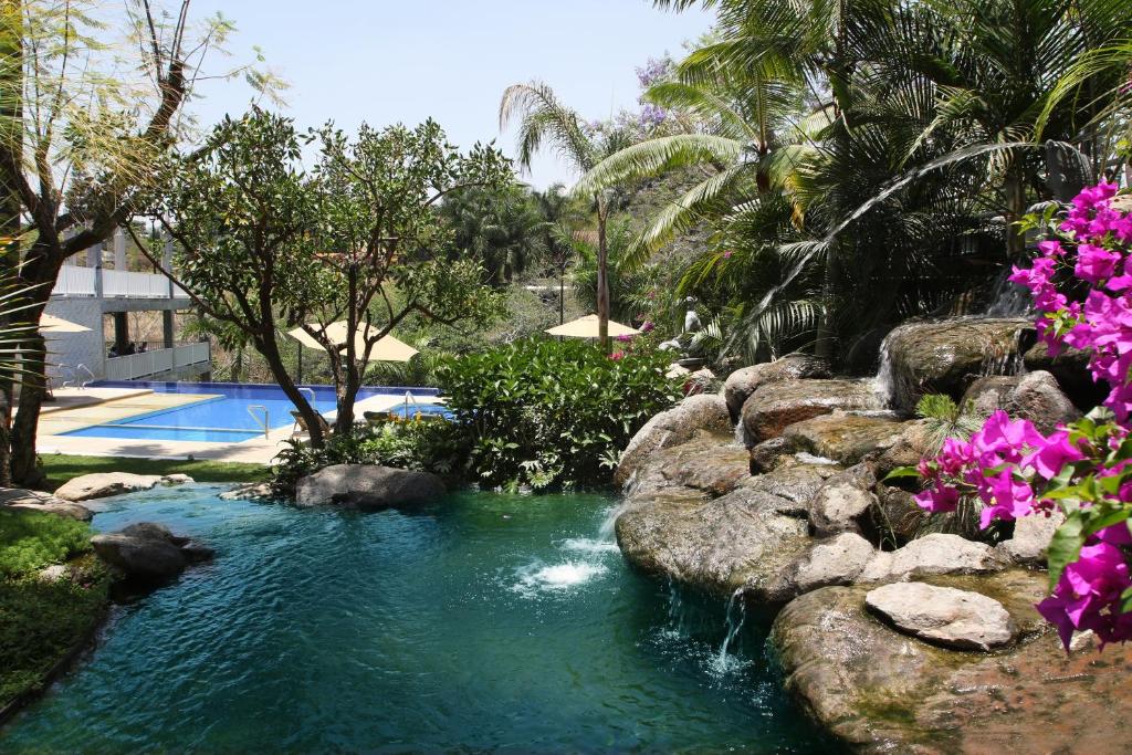 Holiday Inn Express & Suites Cuernavaca, an IHG Hotel