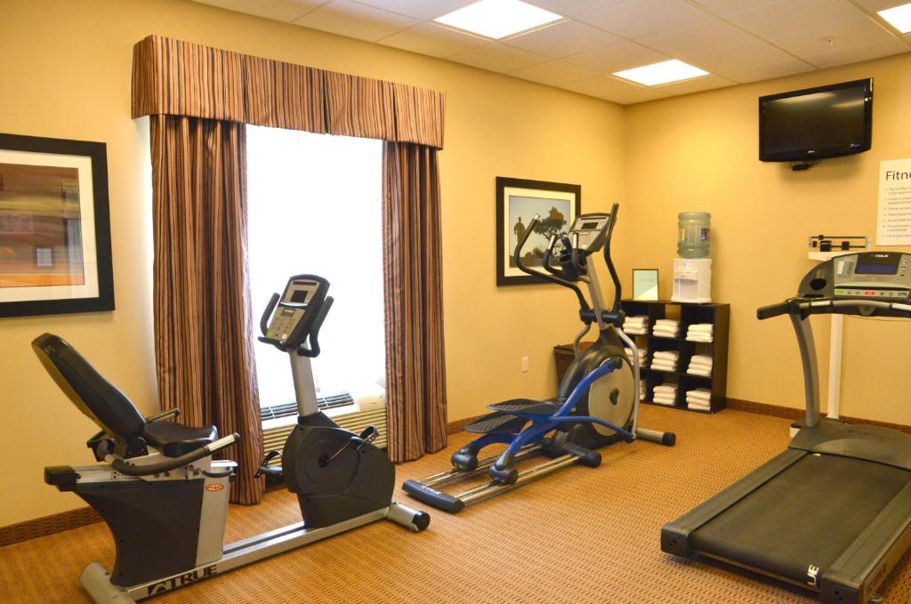 Holiday Inn Express & Suites Sidney photo