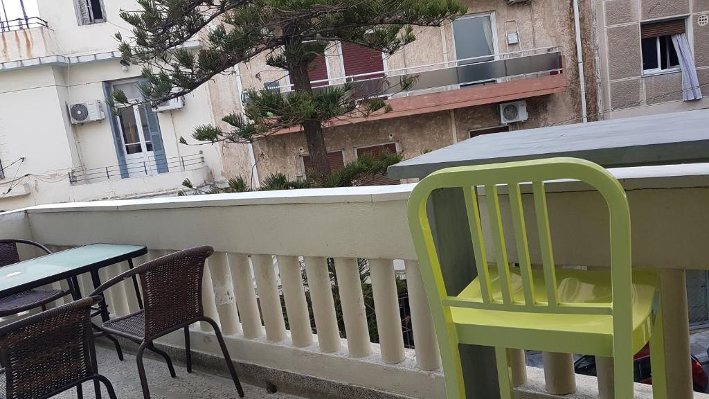 Ionian Apartment- Athens Center 6 BD 2.5 BATH 전경