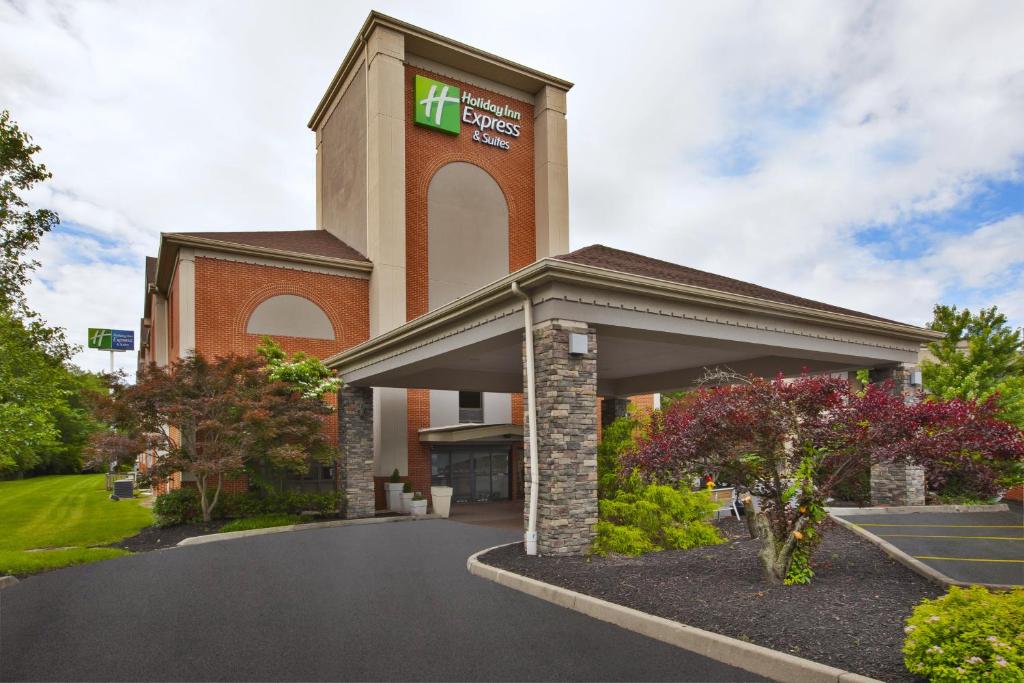 Holiday Inn Express Hotel & Suites Cincinnati Northeast-Milford photo