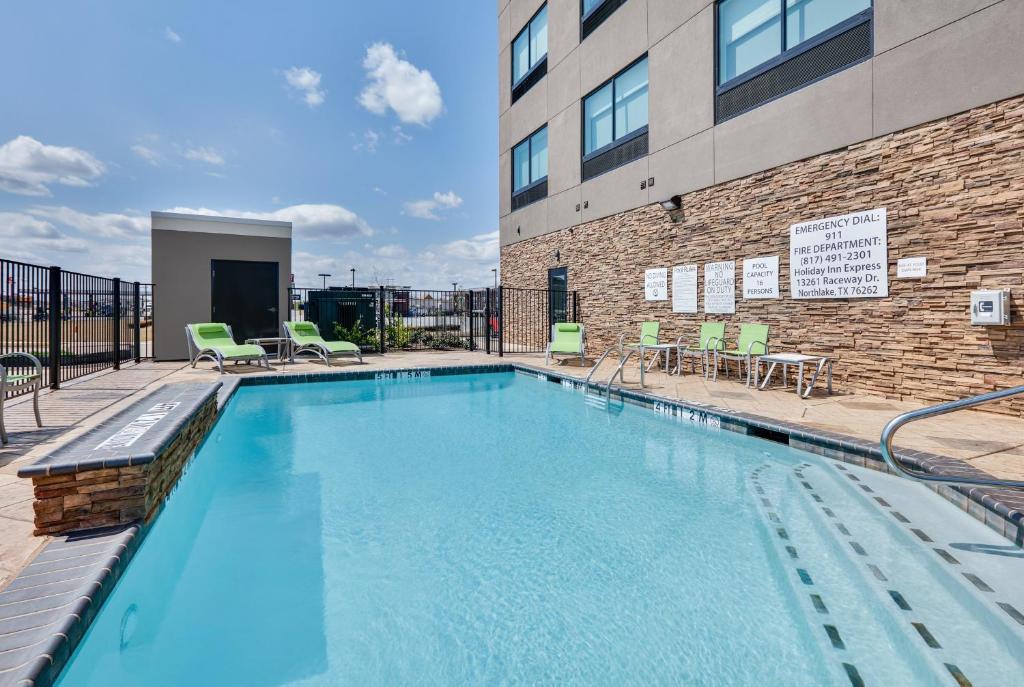 Holiday Inn Express & Suites Fort Worth North - Northlake photo