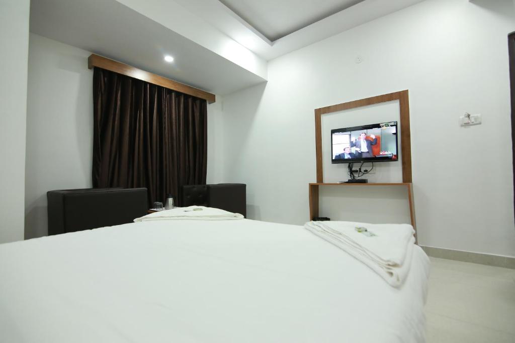 Hotel BG Inn photo