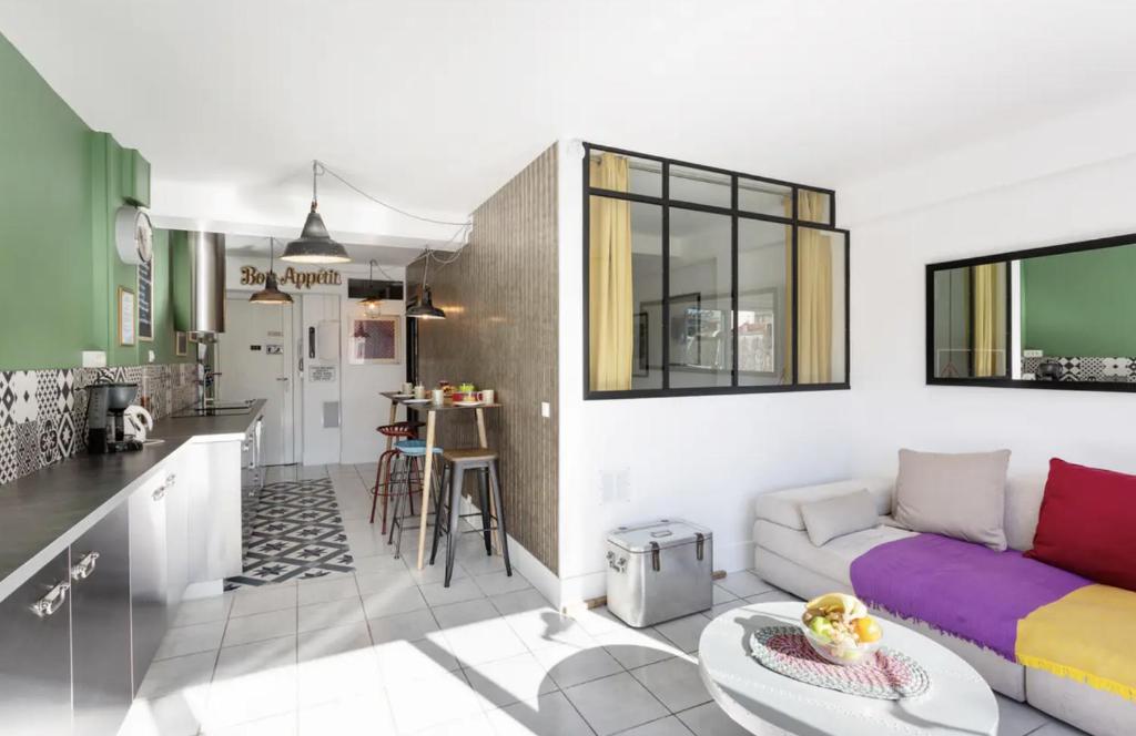 CANNES Festival Films Center, with 2 bedrooms and balcony - 5