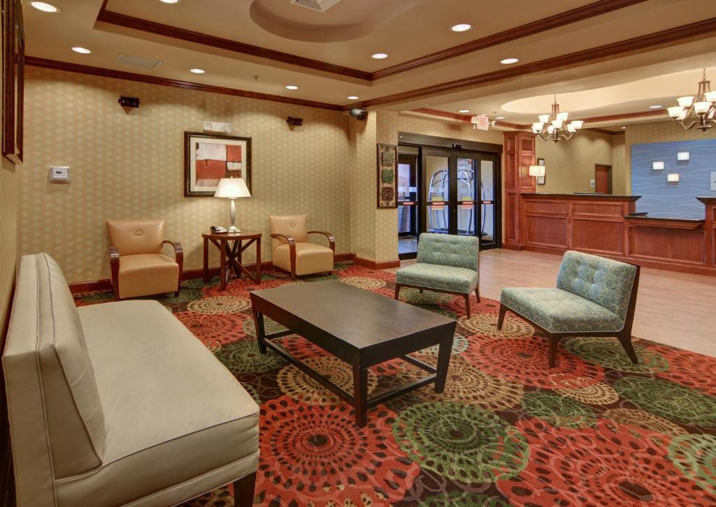 Holiday Inn Express Hotel and Suites Altus photo