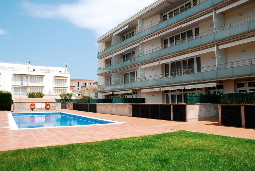 MIAMI II 101, L'Estartit