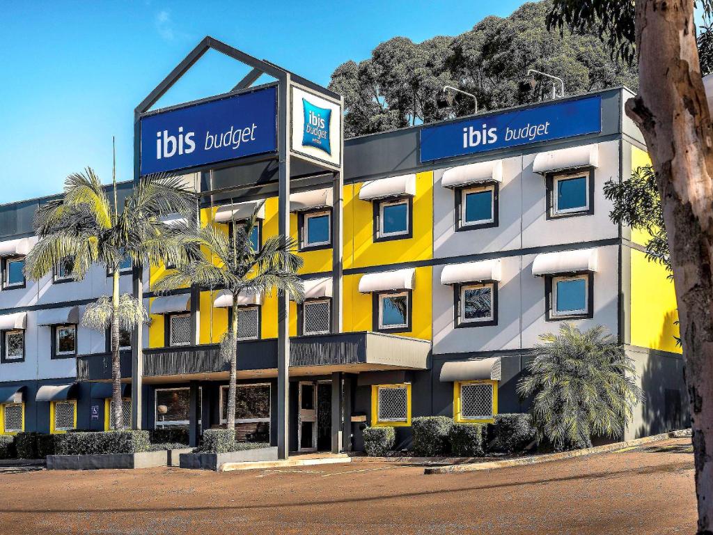 ibis budget Enfield photo