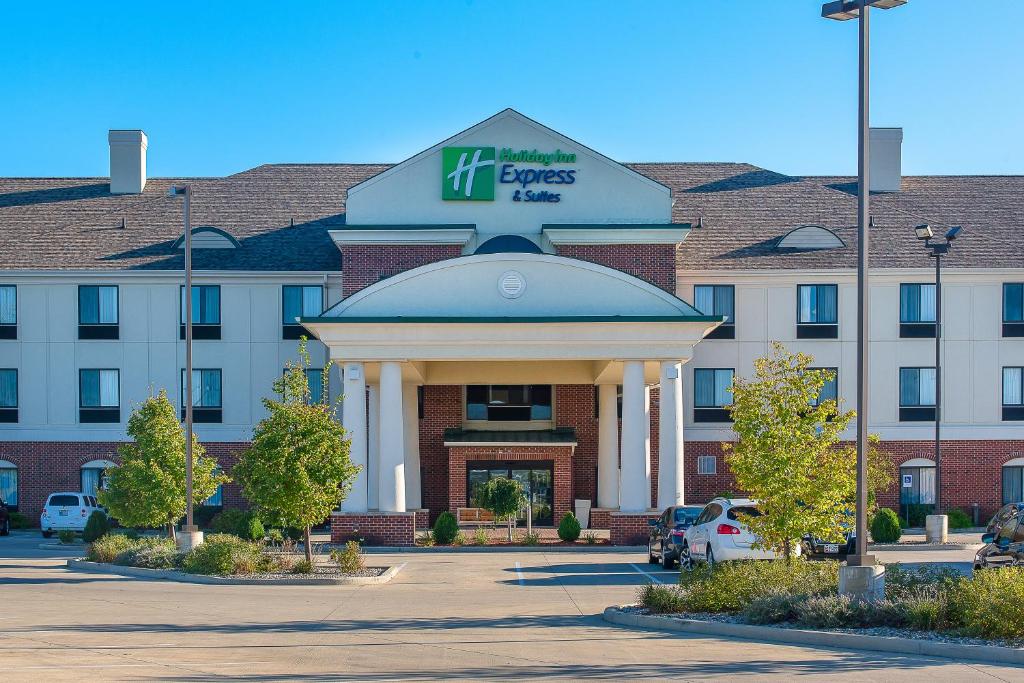 Holiday Inn Express And Suites Lafayette East Photo 25