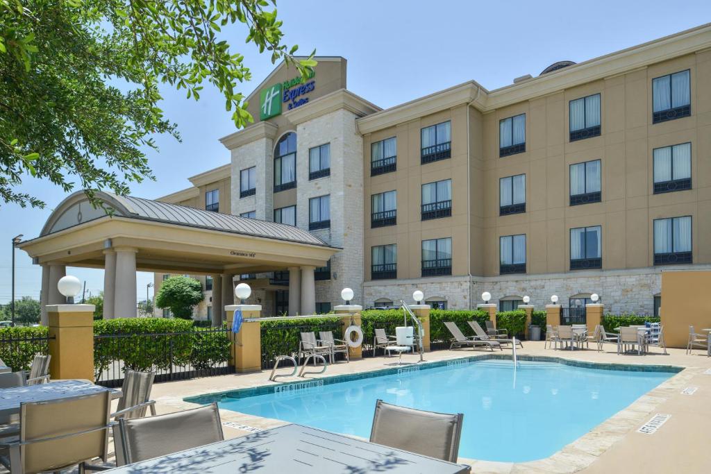 Holiday Inn Express Hotel & Suites San Antonio NW-Medical Area photo