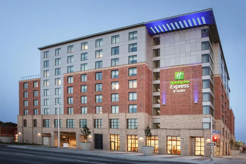 Holiday Inn Express & Suites Downtown Ottawa East by IHG, hotel in Ottawa