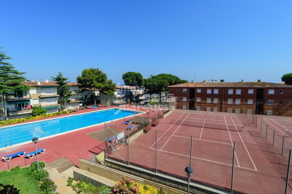 AJ-6 CALELLA DE PALAFRUGELL 6 PAX - 2