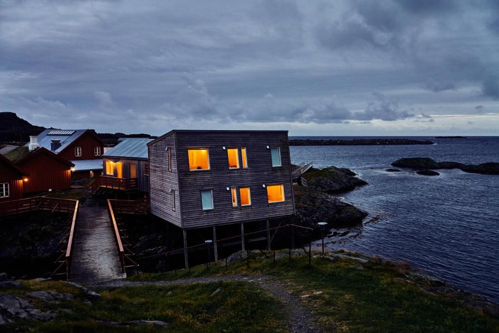 Holmen Lofoten photo