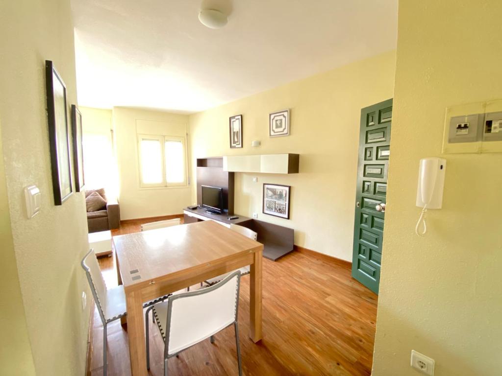 Agi Josep Sabater, Roses