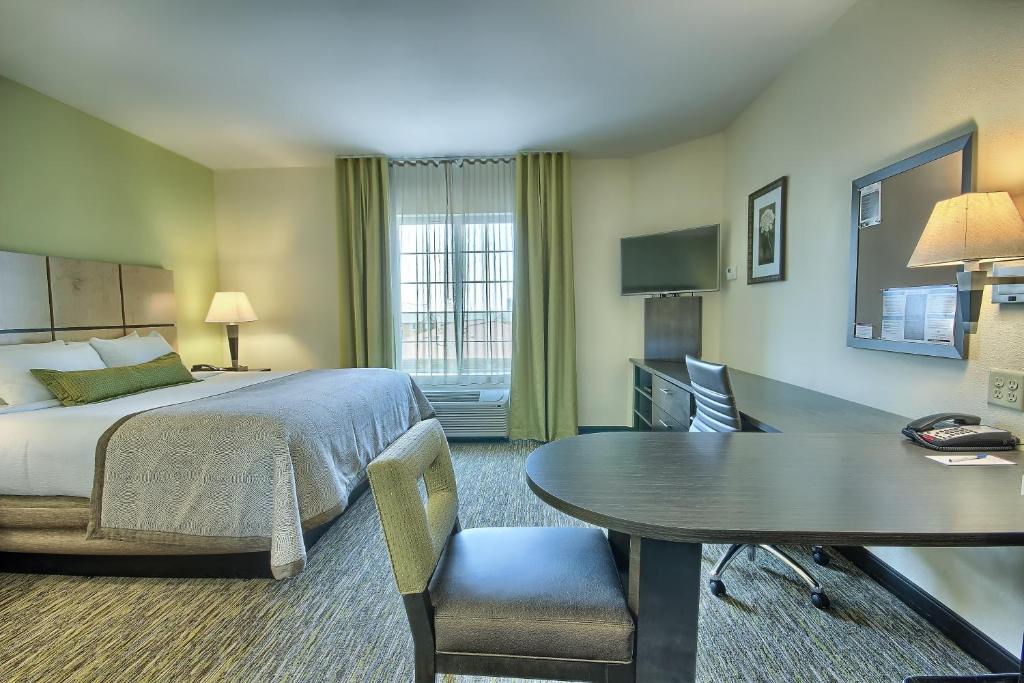 Candlewood Suites Columbus - Grove City photo