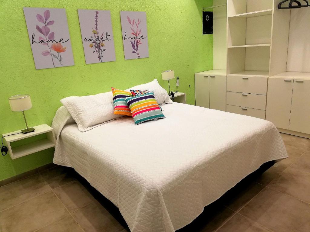 Altos de Chacabuco Planta Baja Apartamento exclusivo premium con cochera gratis - 2