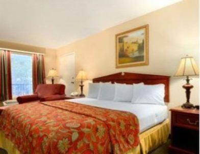 Baymont by Wyndham Hickory photo